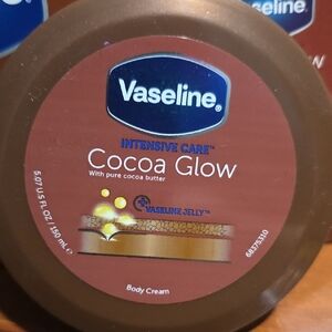 Vaseline Cocoa Glow Intensive Care Body Cream - Brown 4